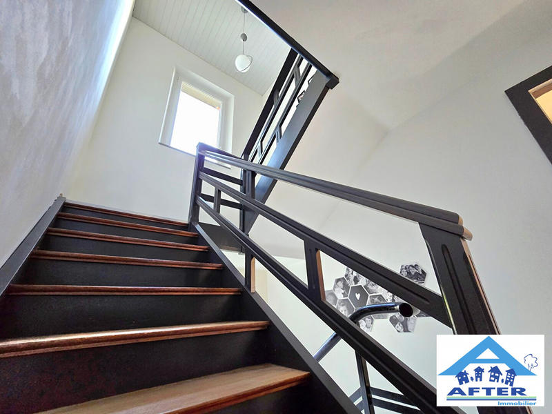 Maison - 107 m² - 5 pièces