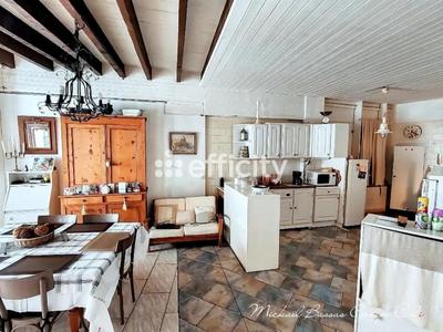 Maison - 90 m² - 3 pièces