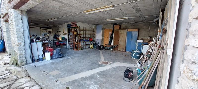 Maison ancienne - 300 m² - 9 pièces