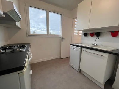 Appartement - 64 m² - 4 pièces