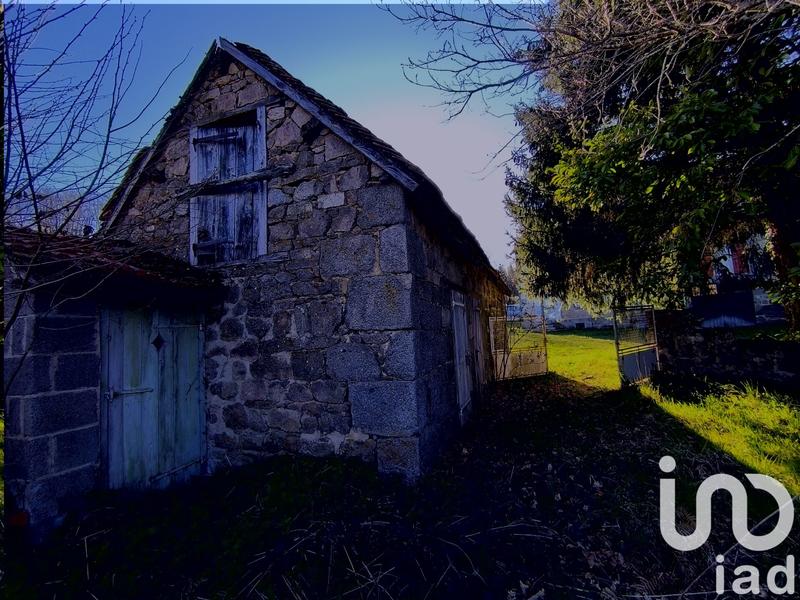 Maison - 90 m² - 8 pièces