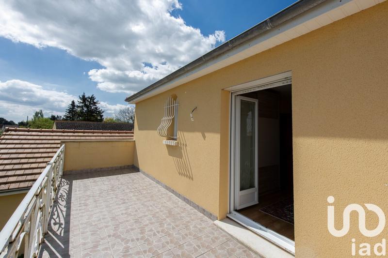Maison - 180 m² - 5 pièces