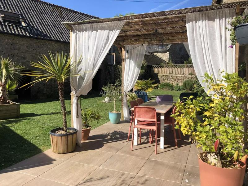 Maison - 170 m² - 7 pièces