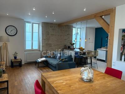 Maison - 144 m² - 5 pièces