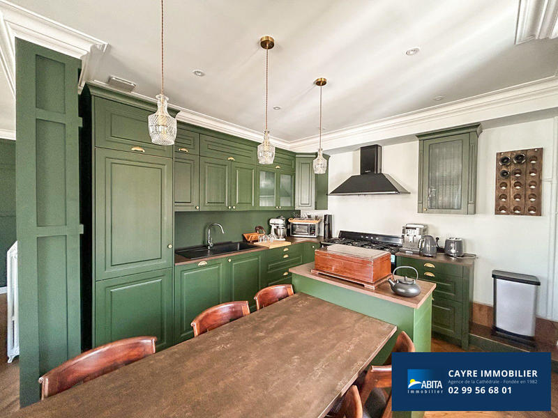 Appartement - 100 m² - 4 pièces