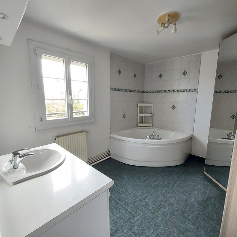 Maison - 147 m² - 6 pièces