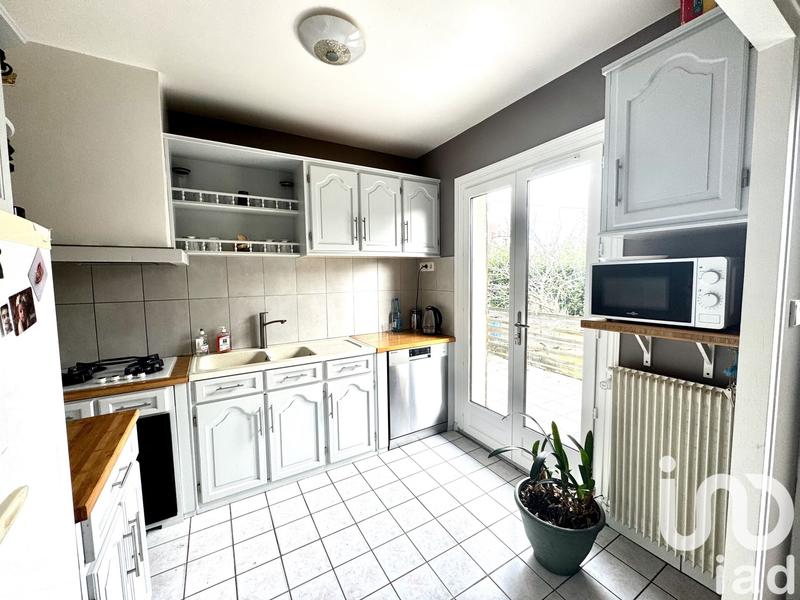 Maison - 121 m² - 7 pièces