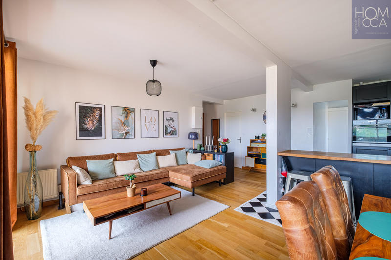 Appartement - 82 m² - 4 pièces