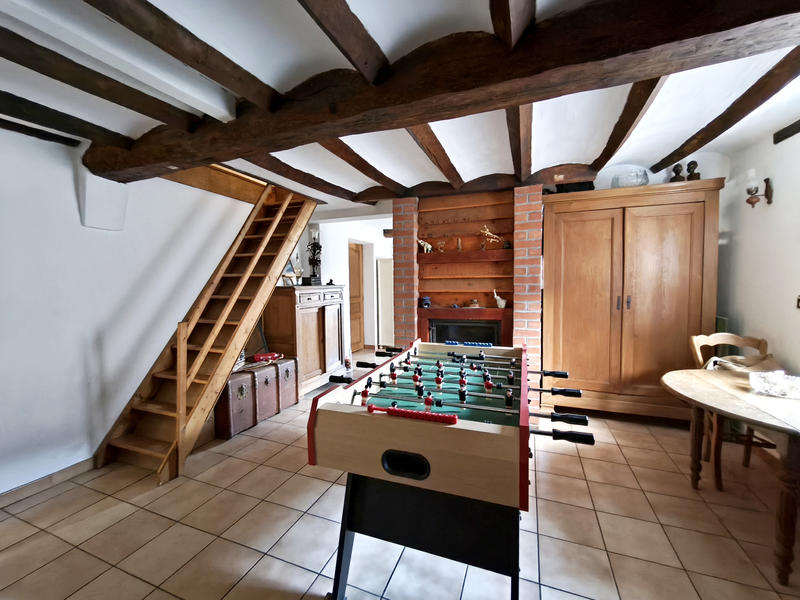 Maison - 181 m² - 7 pièces