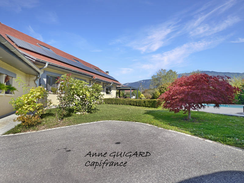 Maison - 194 m² - 6 pièces