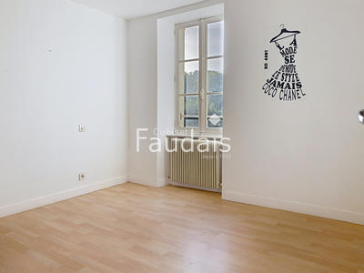 Maison de village - 75 m² - 5 pièces