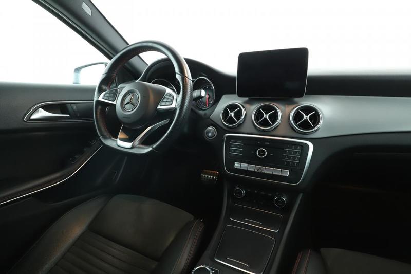 Mercedes Gla 200 Fascination 7g-Dct 156 ch