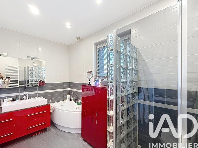 Maison - 157 m² - 6 pièces