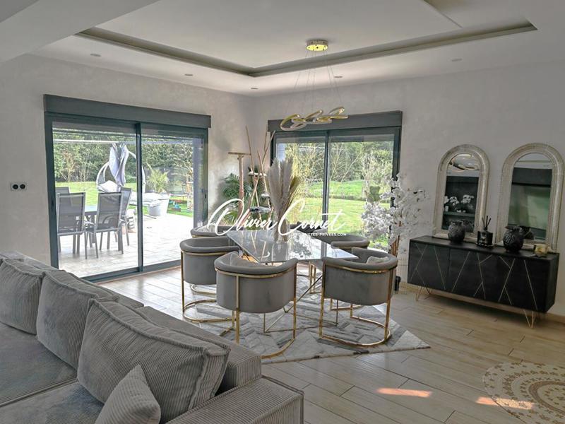 Maison - 137 m² - 5 pièces