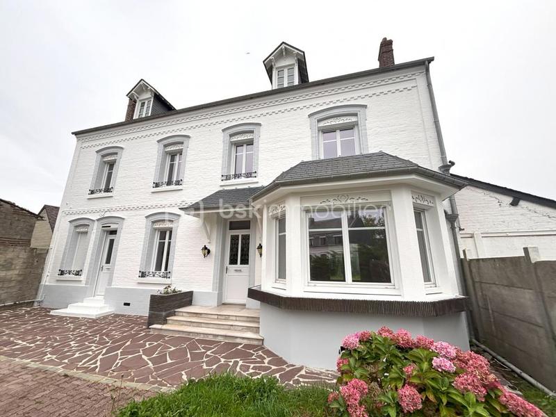 Maison de maîtres - 160 m² - 6 pièces