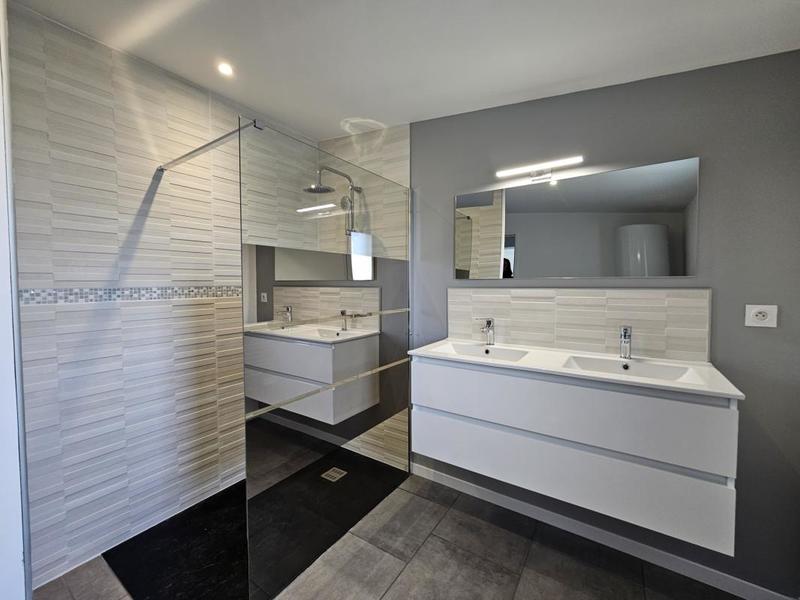 Maison - 95 m² - 5 pièces