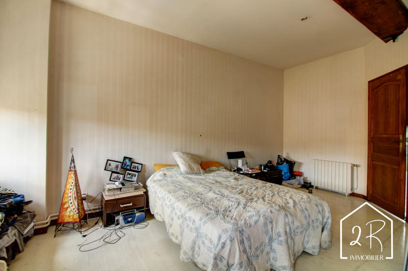 Appartement - 125 m² - 6 pièces