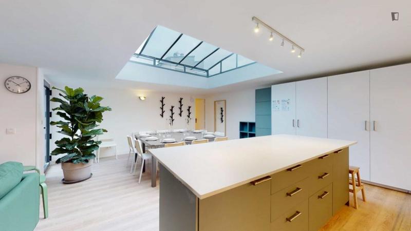 Chambre - 9 m² - 15 pièces