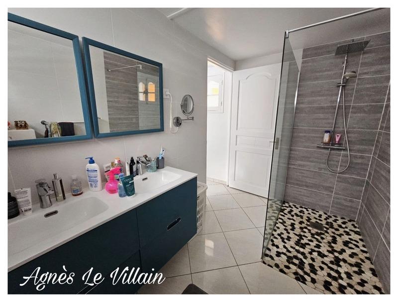 Villa - 184 m² - 4 pièces