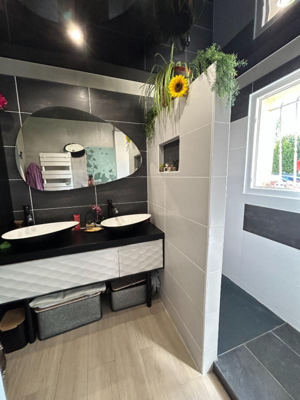 Maison - 135 m² - 6 pièces