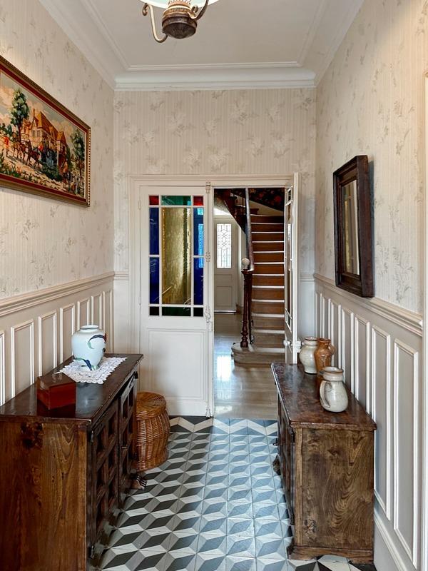 Maison bourgeoise - 192 m² - 6 pièces