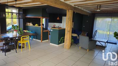 Maison - 166 m² - 7 pièces