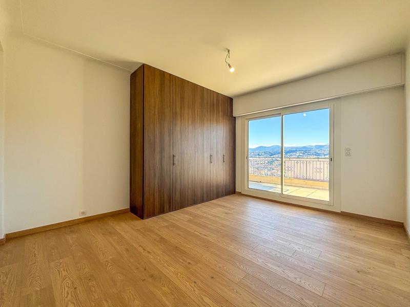 Appartement - 167 m² - 5 pièces