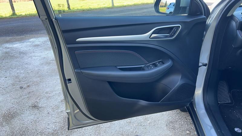 Mg Zs Ev 156 70kWh 156cv batterie Luxury - Entretien constructeur Toit ouvrant