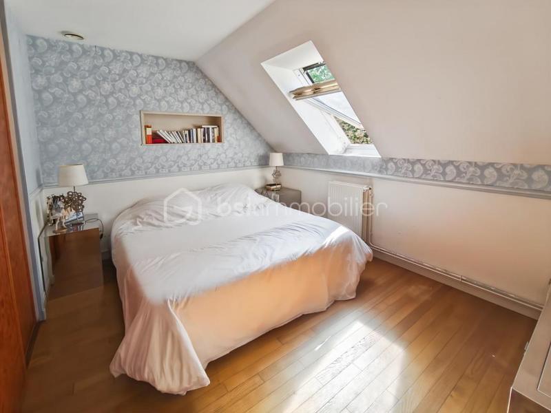 Maison - 144 m² - 7 pièces