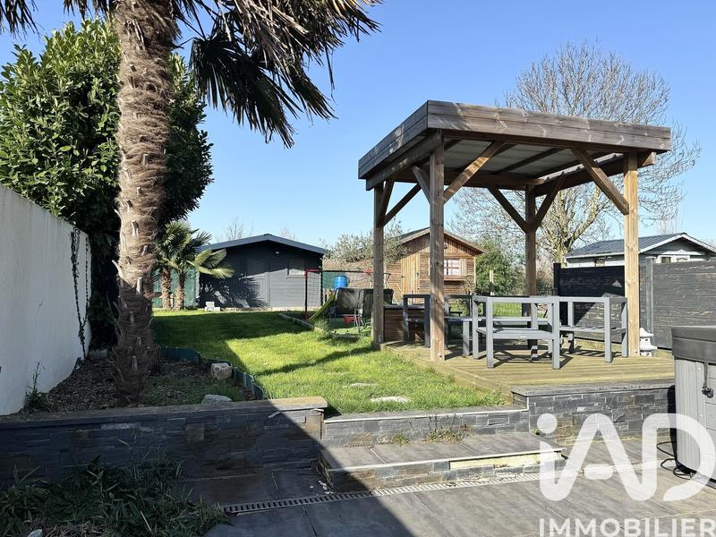 Maison - 96 m² - 4 pièces