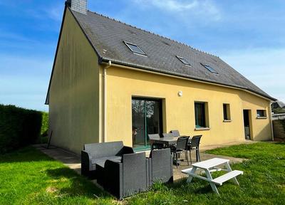 Maison - 107 m² - 6 pièces