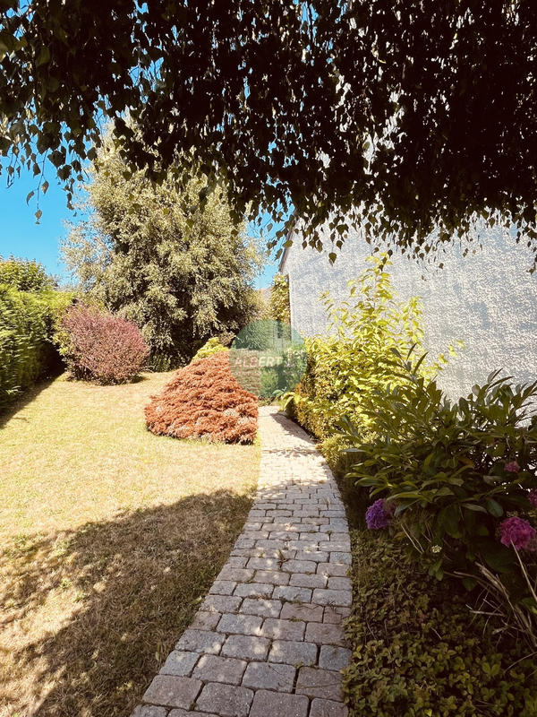 Maison traditionnelle - 95 m² - 4 pièces