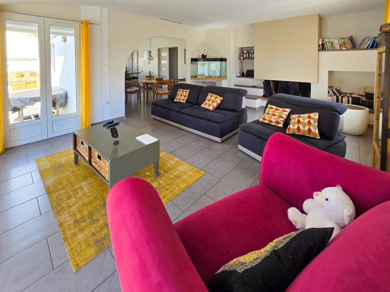 Maison - 110 m² - 4 pièces