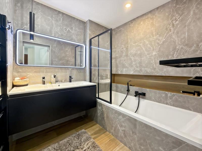 Appartement - 85 m² - 3 pièces