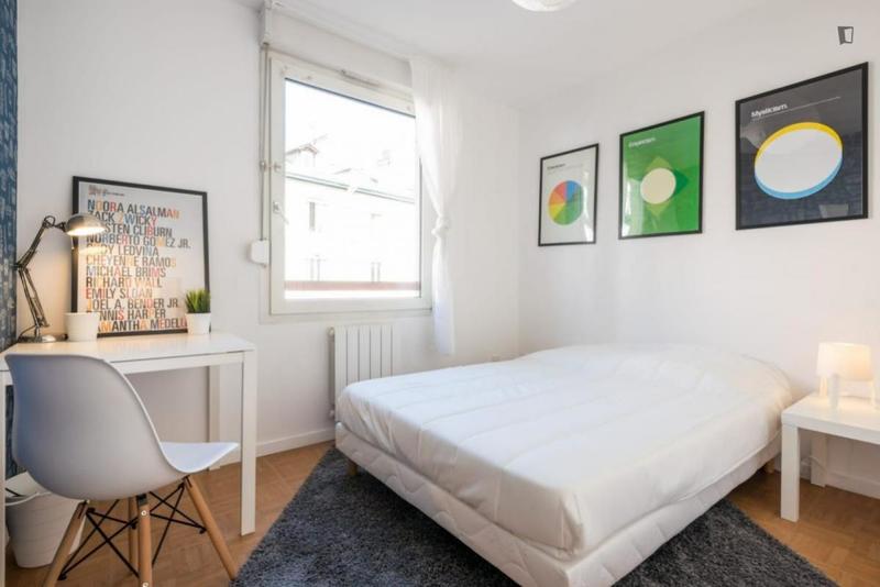 Chambre - 9 m² - 5 pièces