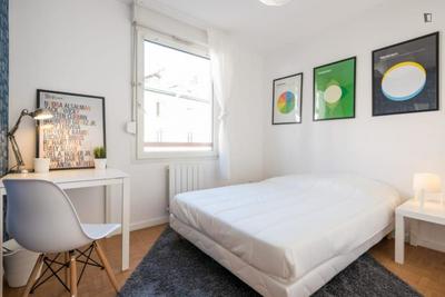 Chambre - 9 m² - 5 pièces