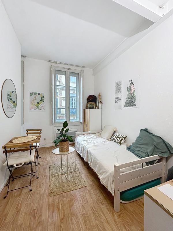 Studio - 14 m² - 1 pièce