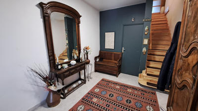 Maison - 217 m² - 7 pièces