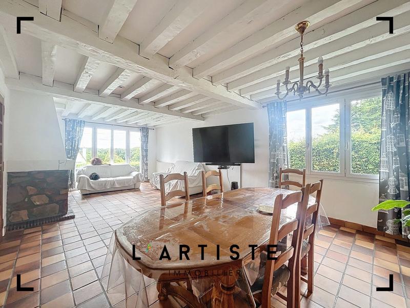 Maison traditionnelle - 153 m² - 6 pièces