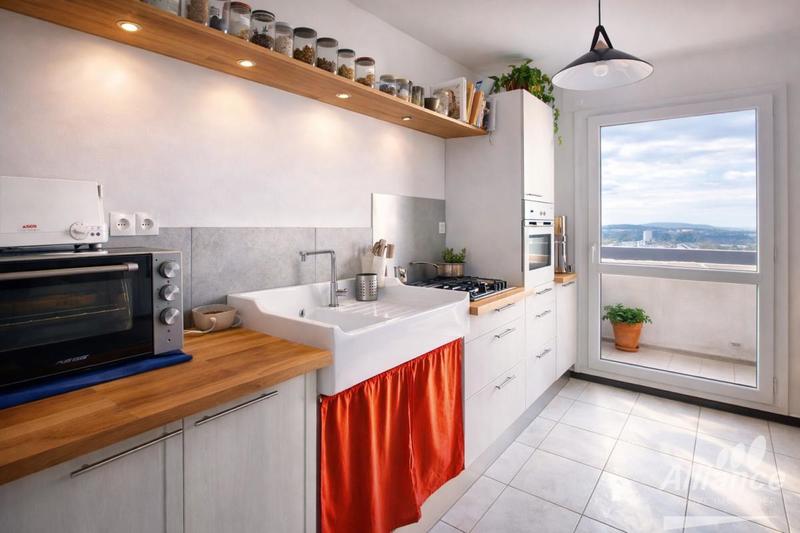 Appartement - 80 m² - 4 pièces