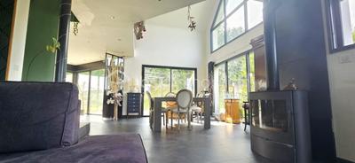 Maison - 165 m² - 6 pièces