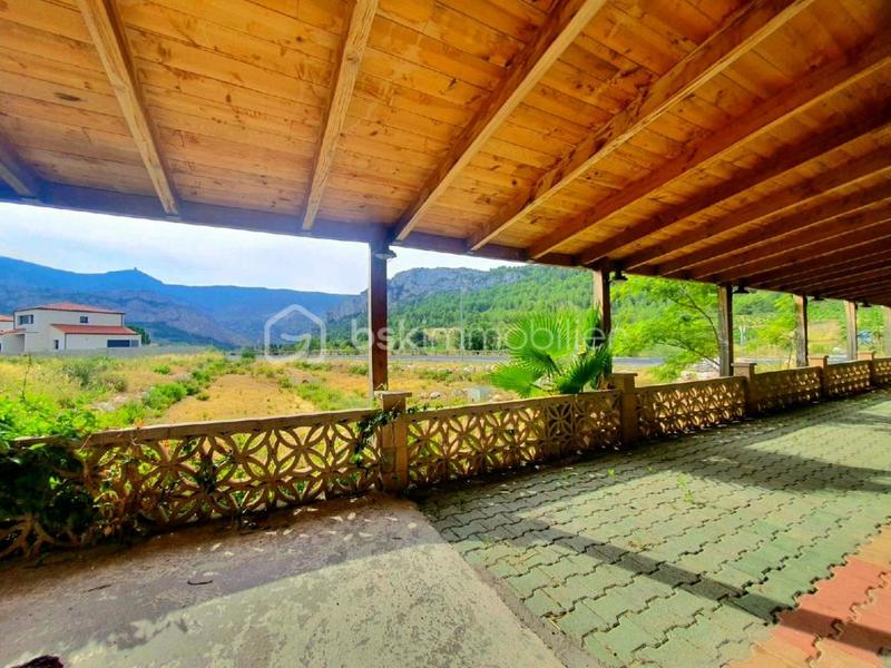 Local commercial - 229 m² - 10 pièces