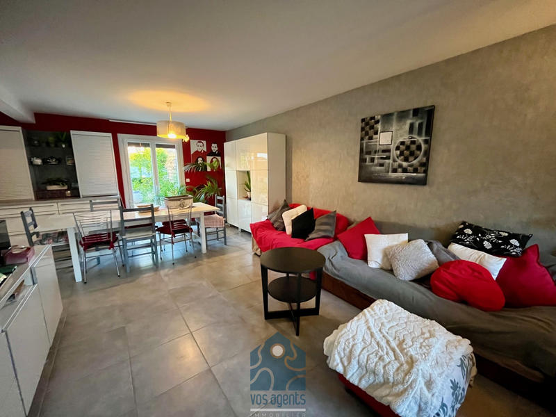 Maison - 90 m² - 5 pièces