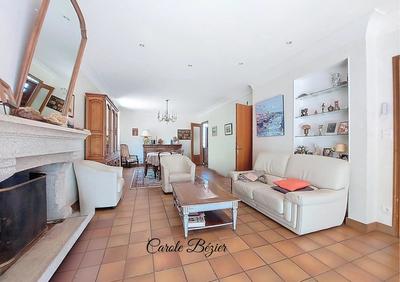 Maison - 162 m² - 8 pièces