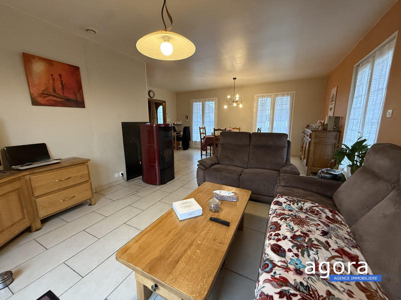 Maison - 98 m² - 5 pièces