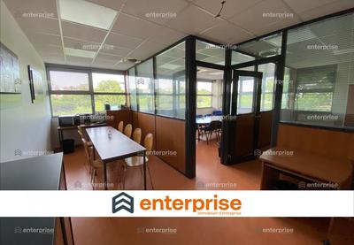 Bureau - 290 m²