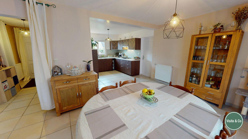 Maison traditionnelle - 118 m² - 6 pièces