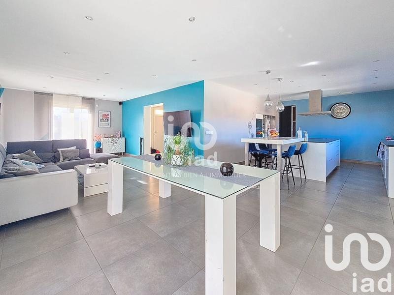 Maison - 180 m² - 7 pièces