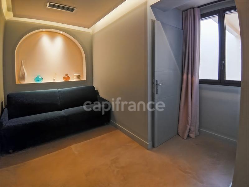 Fonds de commerce - 200 m²