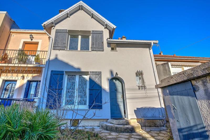 Maison - 85 m² - 5 pièces